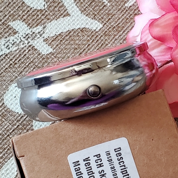 Inspirational Travel Metal Divided Heart Pill Box - Picture 5 of 10